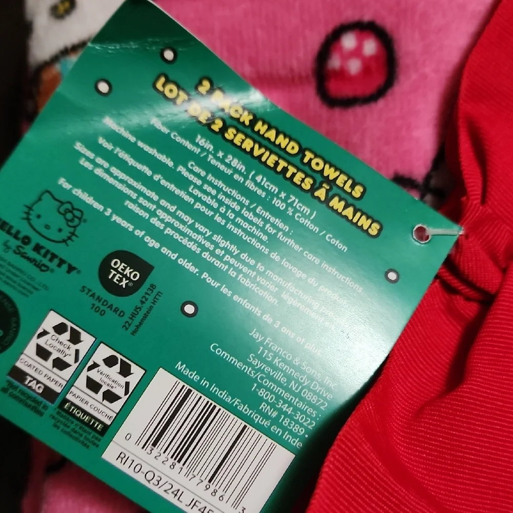 Brand new Saniro Hello Kitty set of 2 Hand Towels.